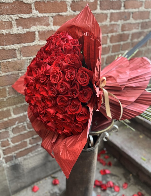 50 Red Roses LUX bouq