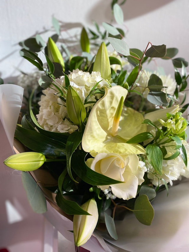 Classic white flowers