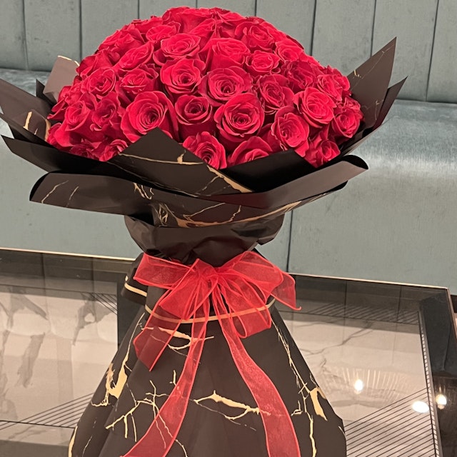 50 Red Premium Roses
